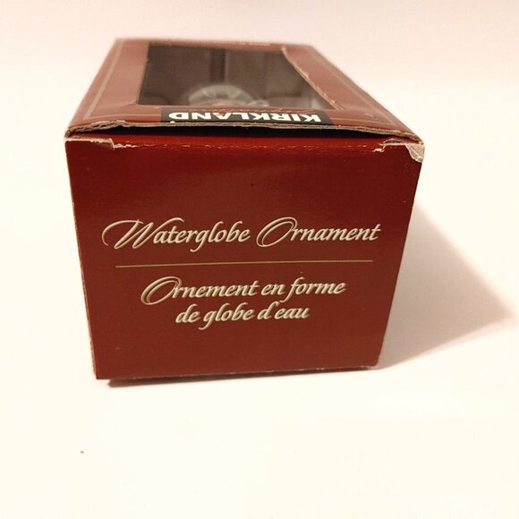 CUTE Kirkland PENGUIN Waterglobe Ornament Water Globe Christmas Ornament Costco - Picture 6 of 6